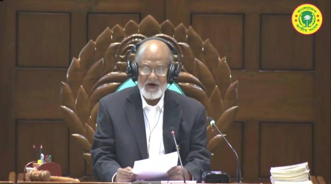মোশাররফ হোসেনের সভাপতিত্বে শুরু হলো সংসদ অধিবেশন