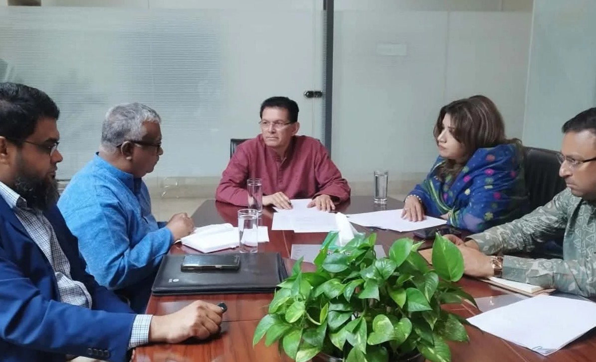 মধ্যপ্রাচ্যে প্রবাসীদের নিয়ে উদ্বিগ্ন সরকার