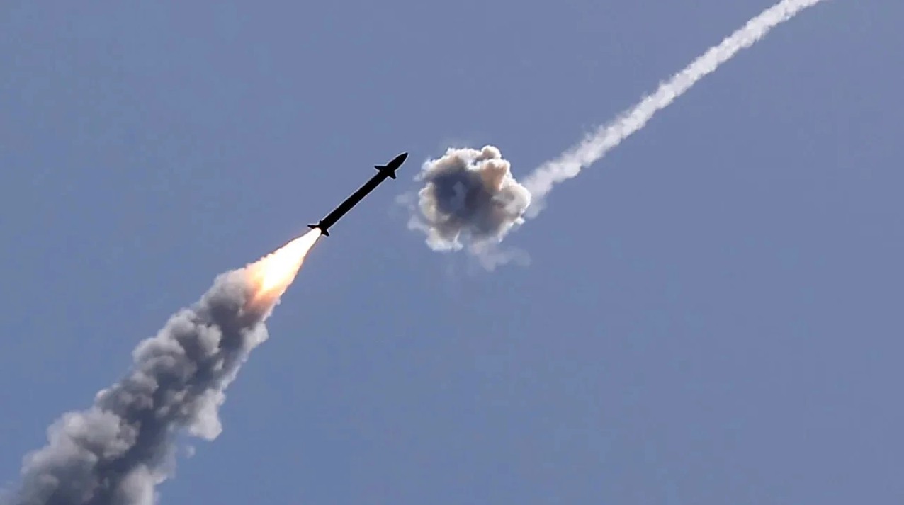 চার ঘণ্টা পর ইসরায়েলে ফের ব্যালিস্টিক মিসাইল ছুড়ল ইরান