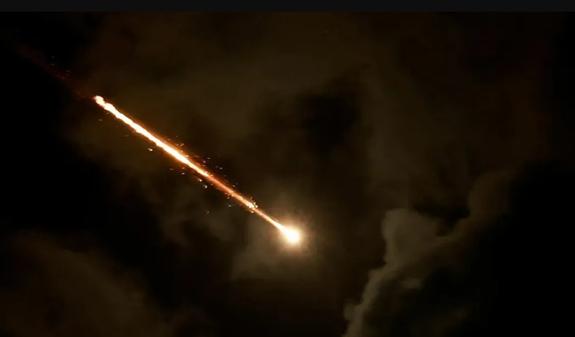 ইসরায়েলে ব্যালিস্টিক মিসাইল ছুড়ল ইরান