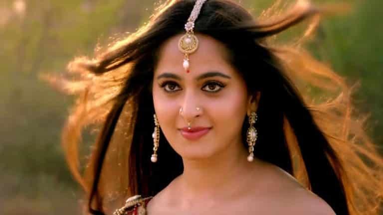 এবার বিয়ের পিঁড়িতে বসছেন আনুশকা?