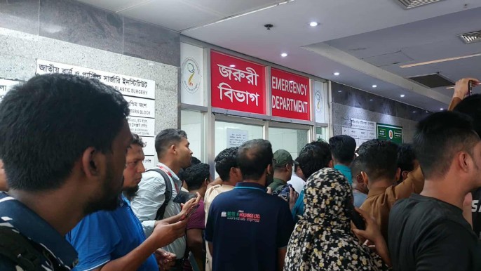 পাবনার সাঁথিয়ায় দুবৃর্ত্তদের আগুনে পুড়ে আহত নুহু আলীর মৃত্যু, স্ত্রীর শঙ্কা কাটেনি