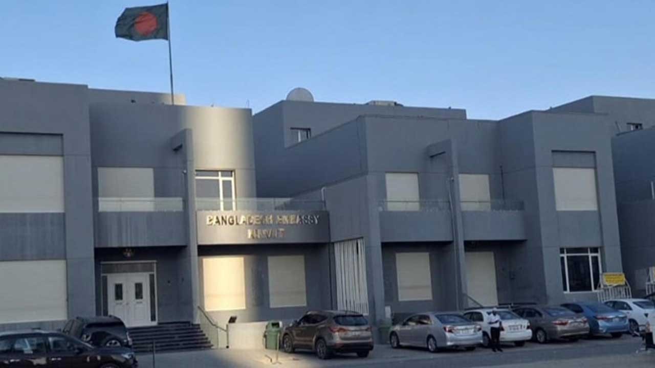 কুয়েতে বাংলাদেশিদের সতর্ক থাকতে বলল দূতাবাস