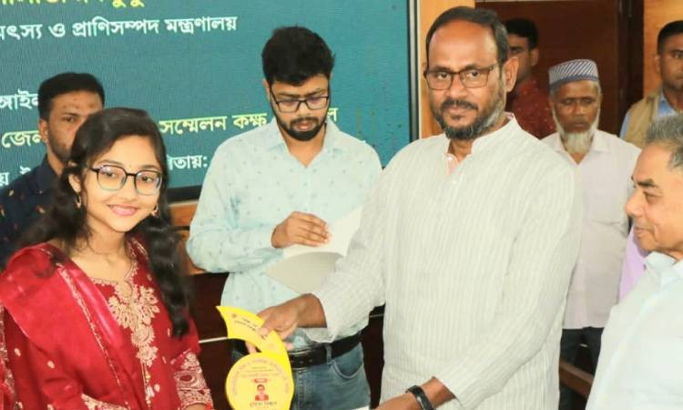 প্রাথমিক শিক্ষাকে শক্তিশালী করতে কাজ করছে সরকার: প্রতিমন্ত্রী টুকু