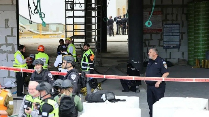 ইসরায়েলে ভয়াবহ ক্ষেপণাস্ত্র হামলা ইরানের, নিহত ২