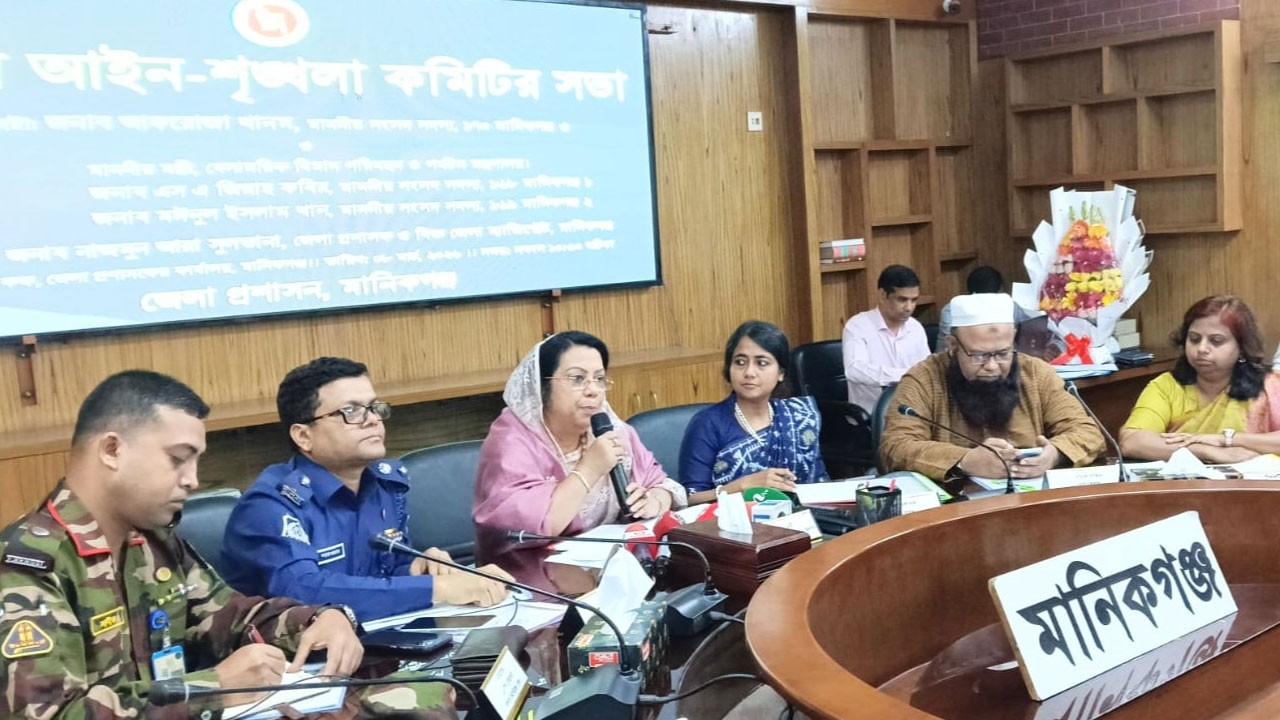 দুর্নীতি বন্ধ করলে দেশের অনেক সমস্যার সমাধান হবে: বিমানমন্ত্রী