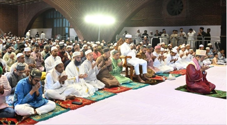 জাতীয় সংসদ ভবনে ঈদের নামাজে স্পিকার