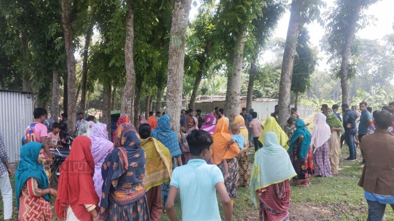 জয়পুরহাটের পাঁচবিবিতে যুবকের ঝুলন্ত লাশ উদ্ধার