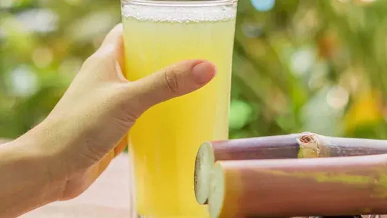 গরমে শরীর জুড়াতে ম্যাজিকের মতো কাজ করবে আখের রস