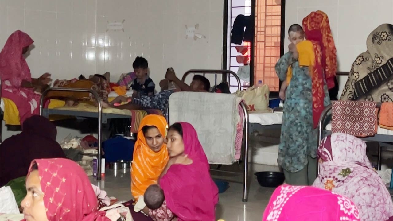 চাঁপাইনবাবগঞ্জে হামের উপসর্গে হাসপাতালে ৫৮ রোগী, ৫ দিনে ৩১ শতাংশ টিকা গ্রহণ