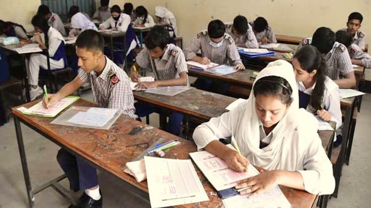 রাজশাহী শিক্ষাবোর্ডে ৬ বছরে এসএসসিতে পরীক্ষার্থী কমেছে ২২ হাজার