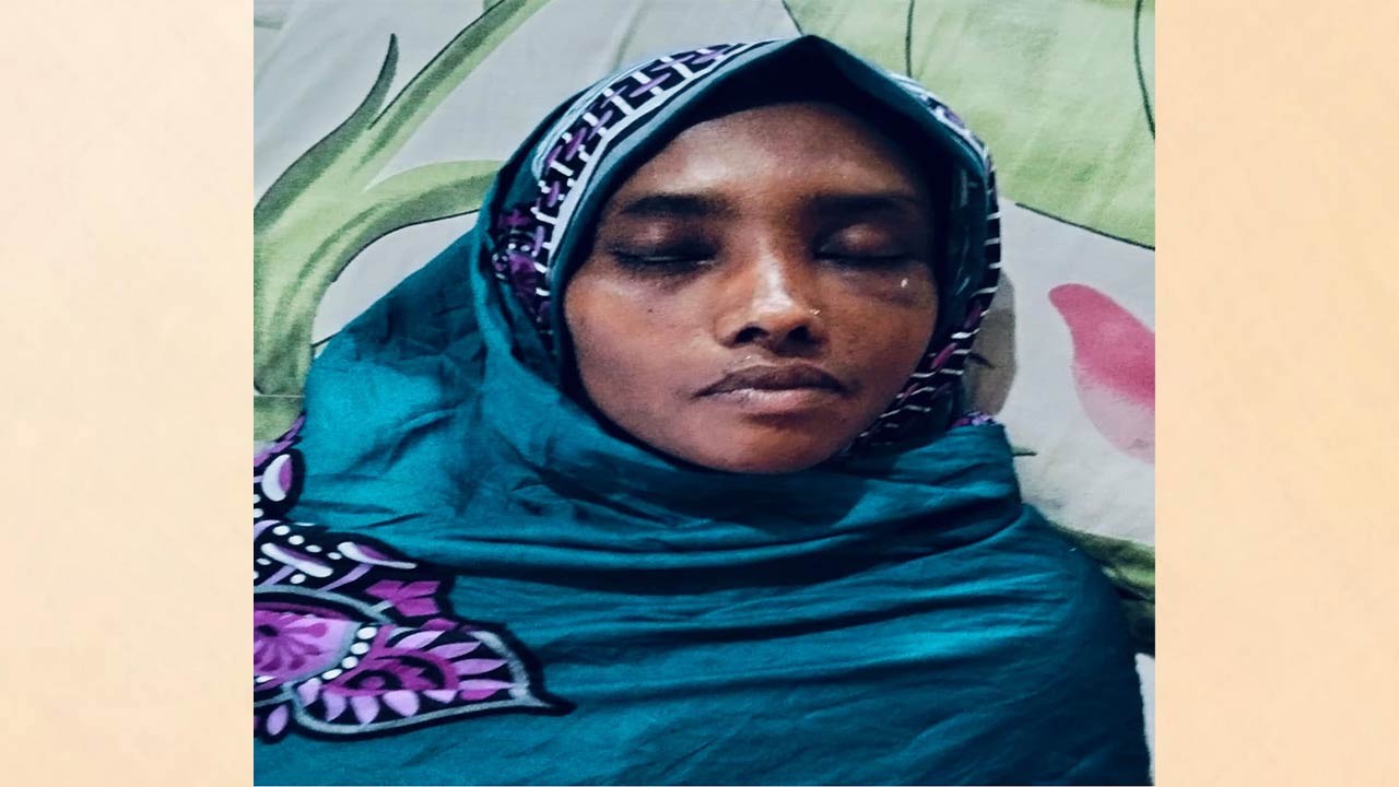 বগুড়ার সোনাতলায় স্বামীর নির্যাতনে গৃহবধূ হাসপাতালে