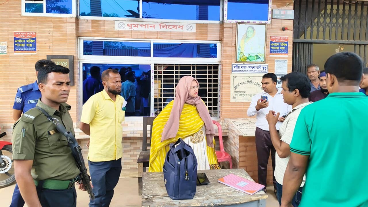 দিনাজপুরের ঘোড়াঘাটে ফুয়েল কার্ড ছাড়া পেট্রোল বিক্রি করায় ফিলিং স্টেশনকে জরিমানা