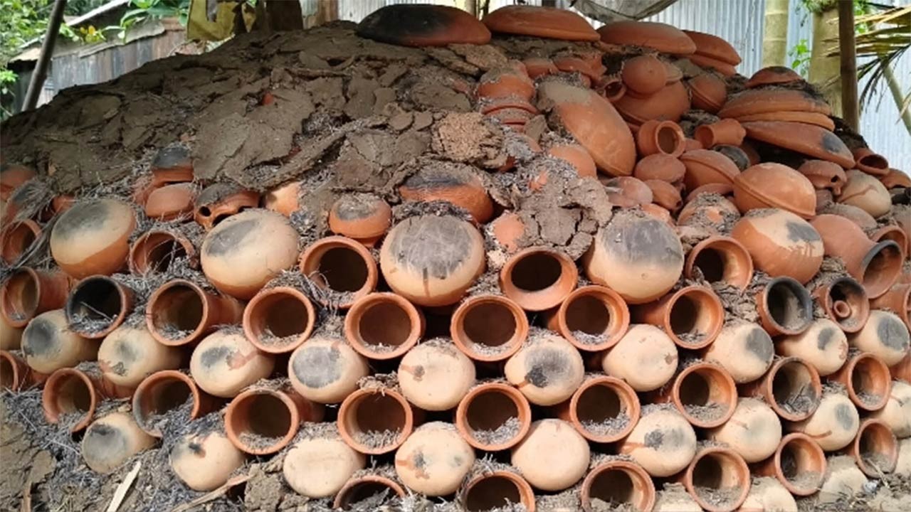 লালমনিরহাটে হারিয়ে যেতে বসেছে মৃৎশিল্প