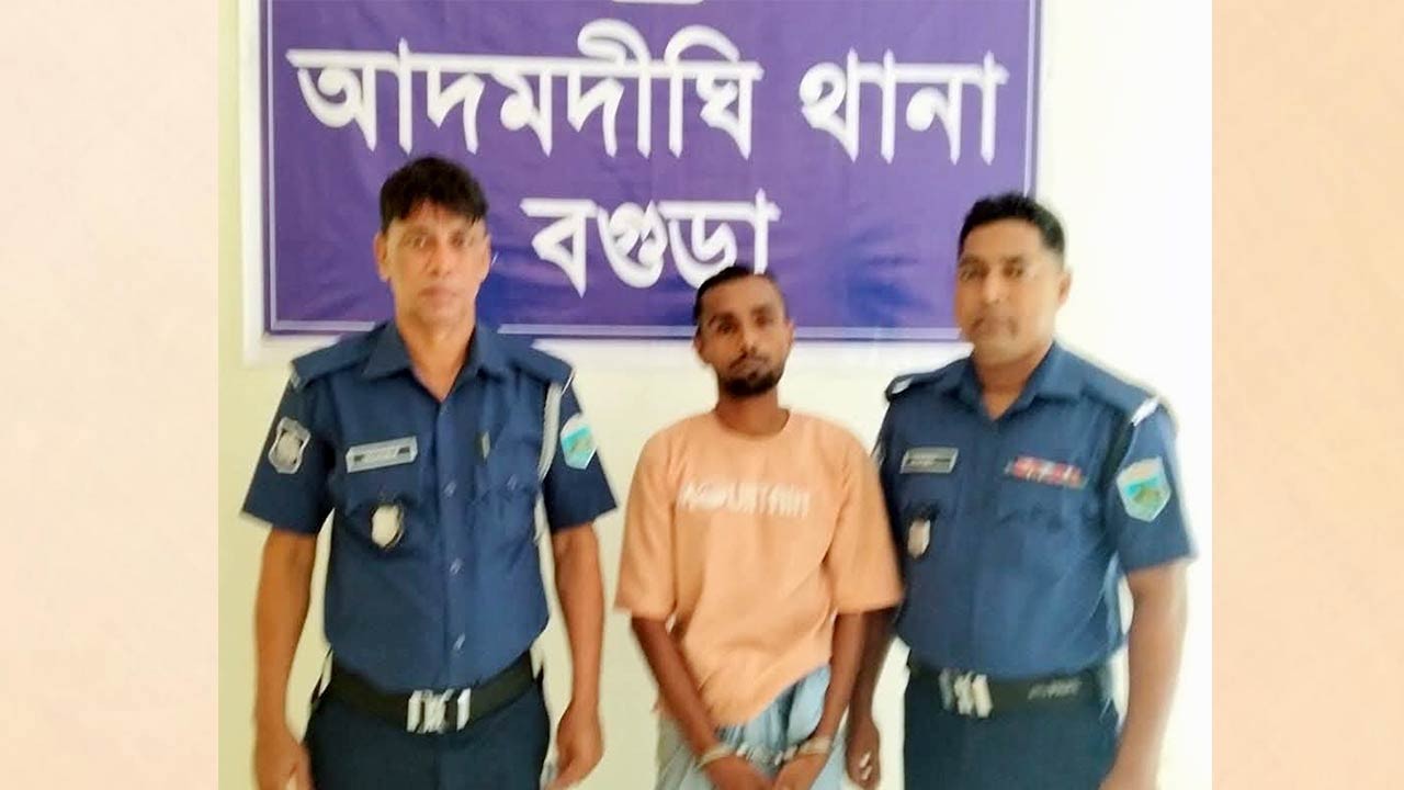 বগুড়ার আদমদীঘিতে চোরাই অটোভ্যানসহ চোরচক্রের সদস্য আটক