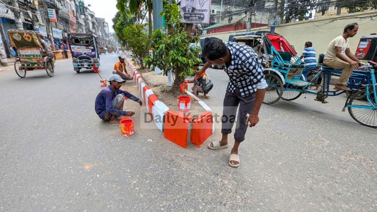 প্রধানমন্ত্রীর আগমনের সংবাদে নতুন করে সাজানো হচ্ছে বগুড়া