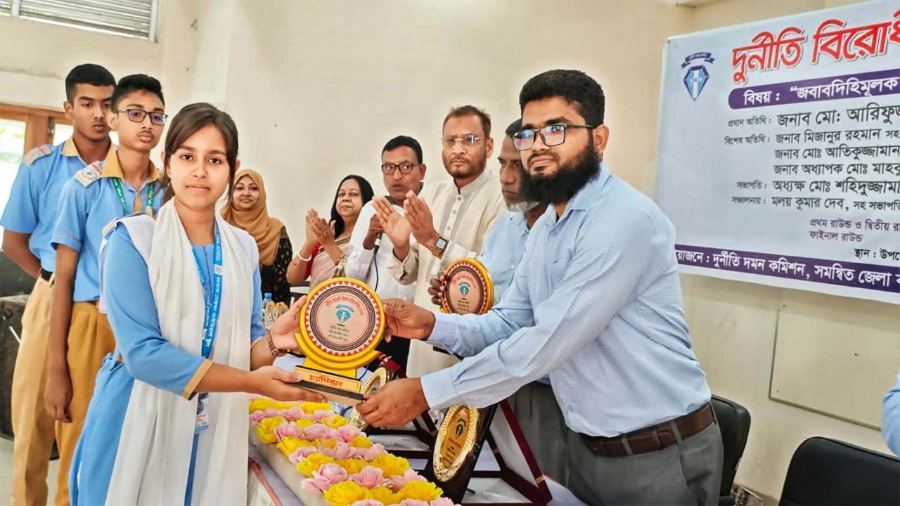 পাবনার ভাঙ্গুড়ায় দুর্নীতিবিরোধী বিতর্ক প্রতিযোগিতা অনুষ্ঠিত