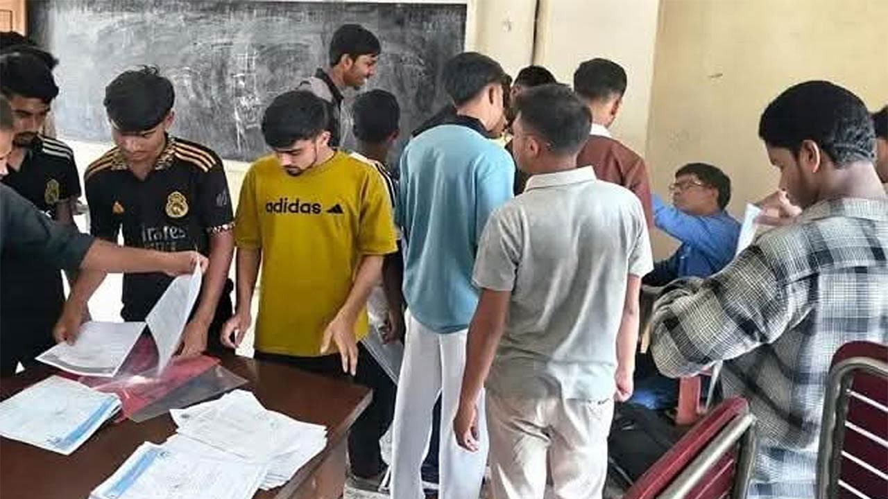 প্রবেশপত্রে ভুল, অনিশ্চয়তায় ১৫০ এসএসসি পরীক্ষার্থী