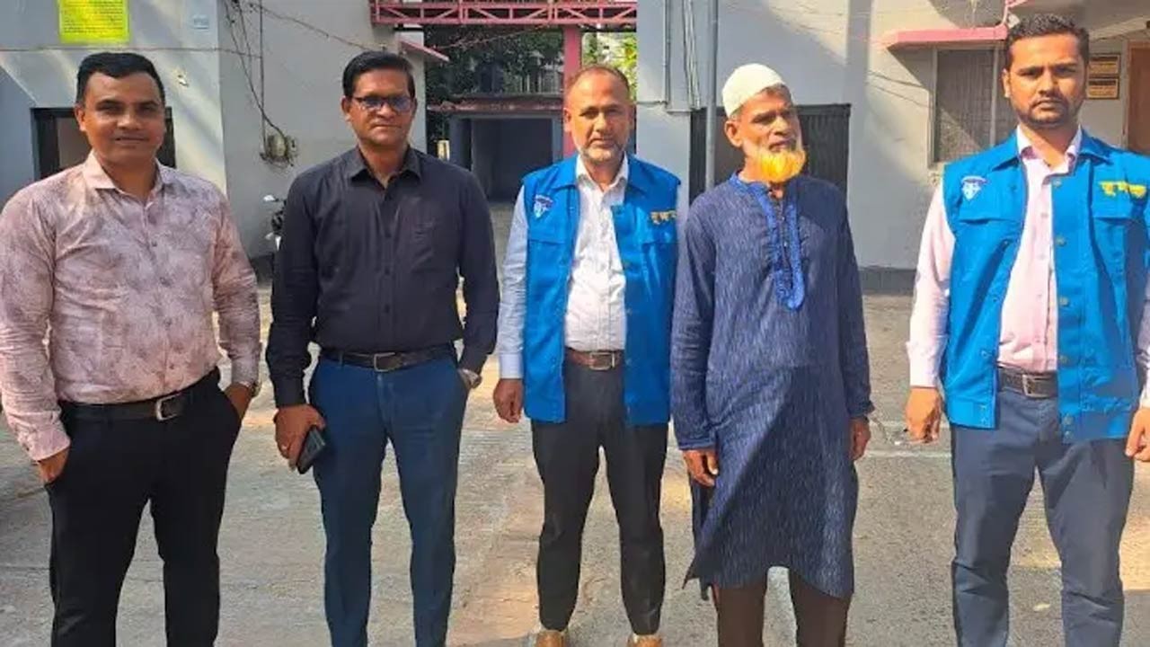 ভুয়া পরিচয়ে চাকরি করে ৩৭ লাখ টাকা আত্মসাৎ অবশেষে দুদকের হাতে ধরা