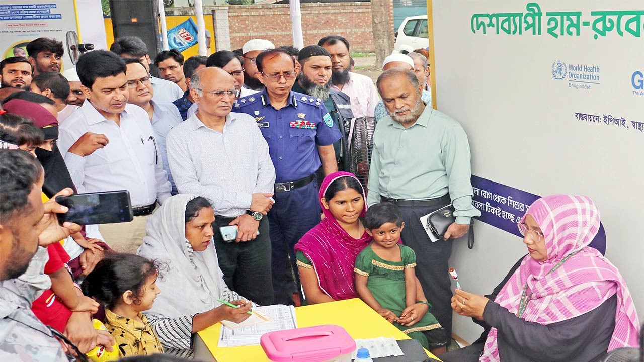 উত্তরাঞ্চলে শিশুর সুরক্ষায় উদ্বোধন হাম-রুবেলা টিকাদান ক্যাম্পেইন