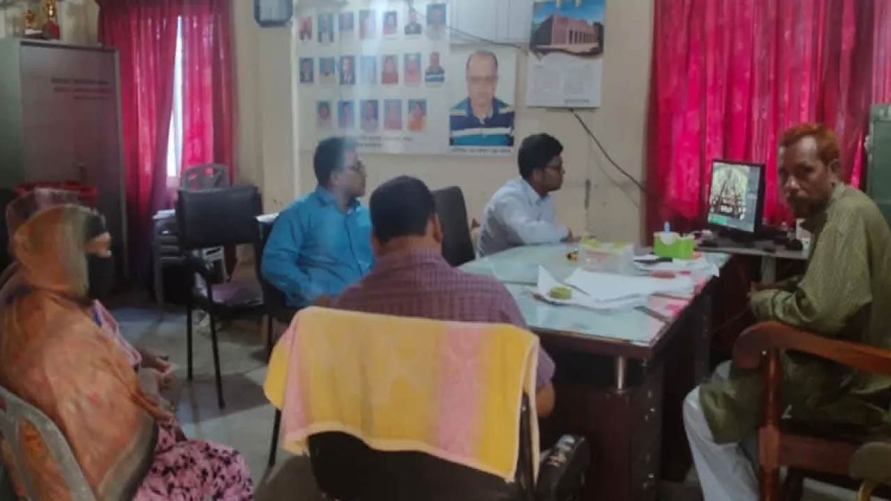 পাবনার চাটমোহরে দায়িত্বে অবহেলার অভিযোগে ৭ মাদ্রাসা শিক্ষককে অব্যাহতি