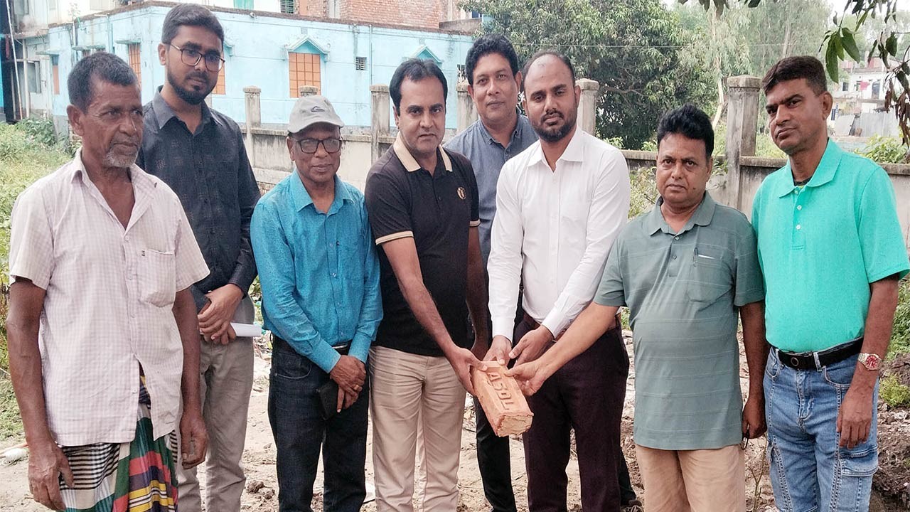 বগুড়ার ধুনটে পৌর পার্কের উন্নয়ন কাজের উদ্বোধন