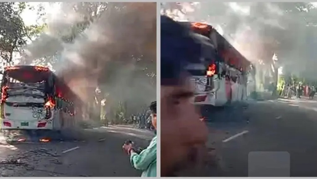 মাদারীপুরে চলন্ত বাসে আগুন,  চাকার নিচে পড়ে নিহত ১