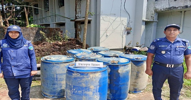 লক্ষ্মীপুরের রামগতিতে খাল থেকে ৮ ড্রাম  ডিজেল উদ্ধার