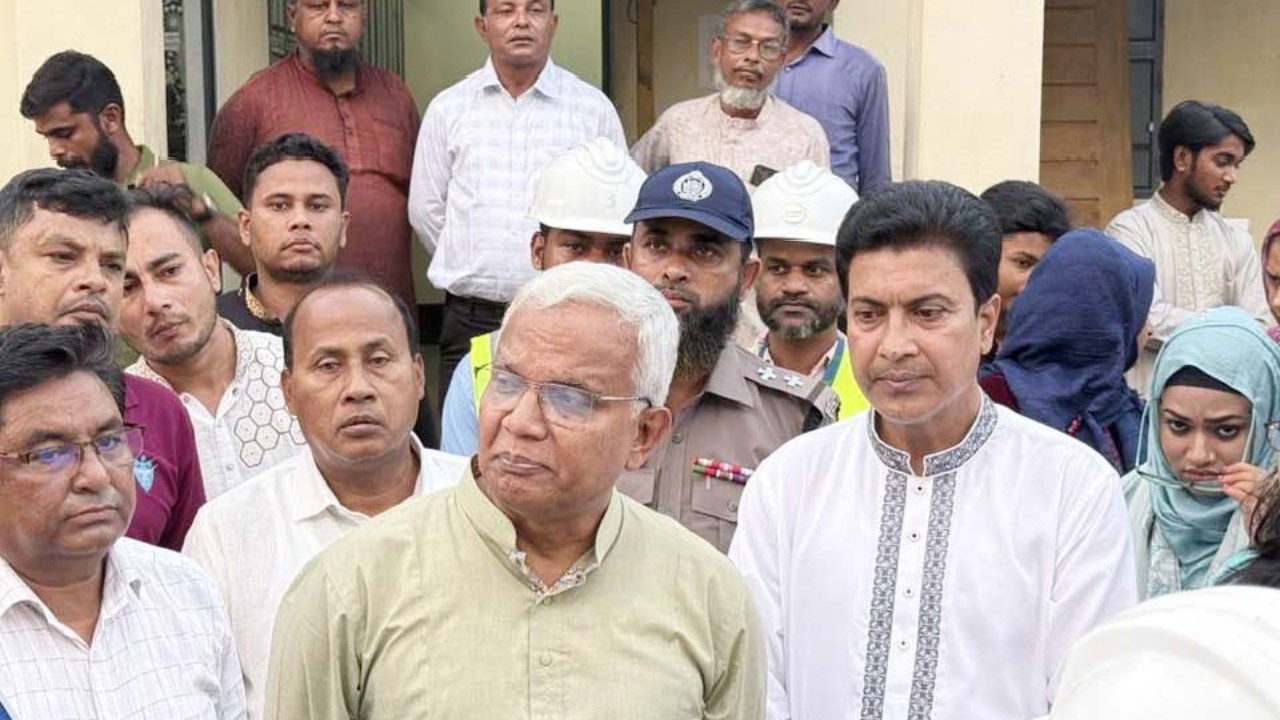 রংপুরে সরকারি শিশু পরিবার পরিদর্শনে সমাজকল্যাণ মন্ত্রী 