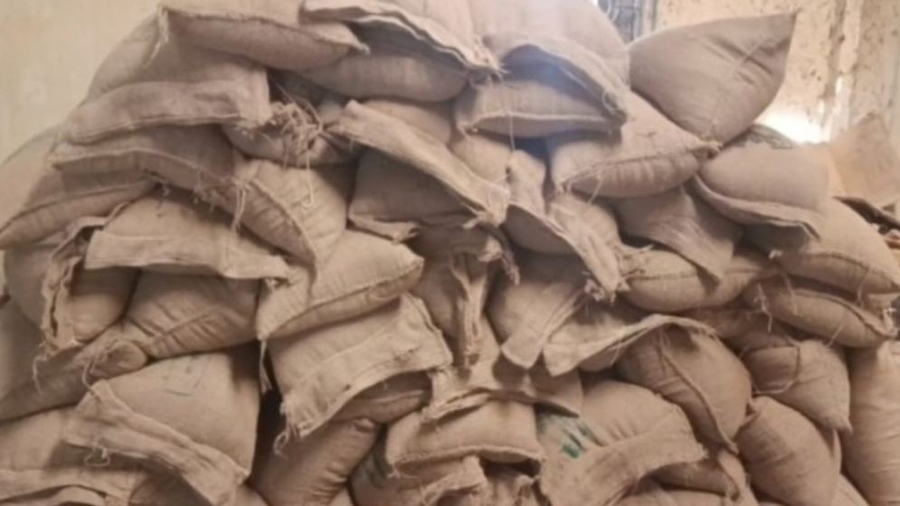 ময়মনসিংহের গফরগাঁওয়ে সরকারি চাল জব্দ, গ্রেফতার ৪