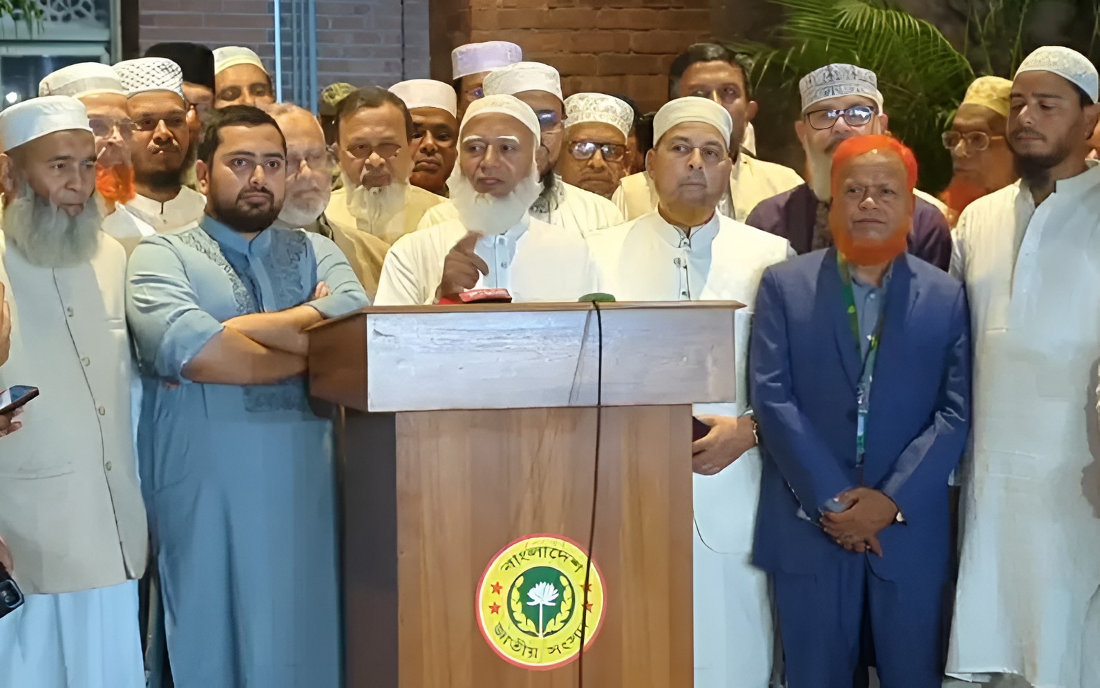 সব শেষ করে দেওয়ার অপকৌশল নিয়েছে সরকারি দল : জামায়াত আমির