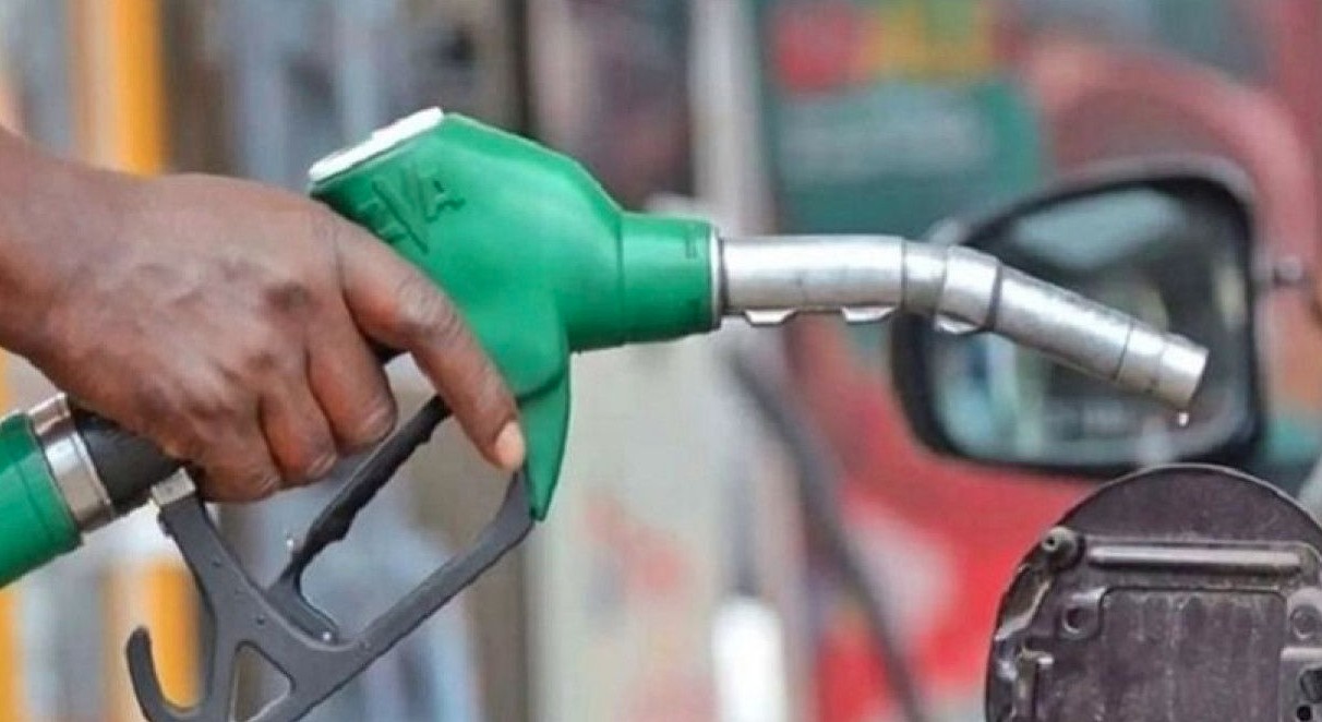 জ্বালানি তেলের দাম নিয়ে যে বার্তা দিলেন প্রধানমন্ত্রীর উপদেষ্টা