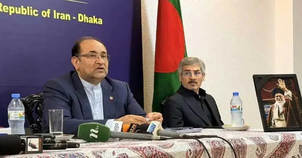 হরমুজে আটকা বাংলাদেশি ৬ জাহাজ চলাচলের অনুমতি দিলো ইরান