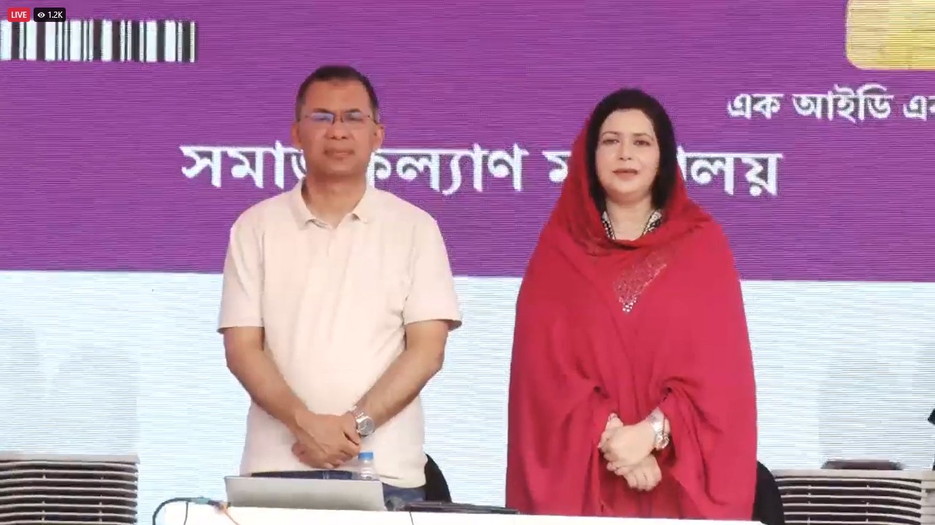 পৈতৃক ভূমি গাবতলীতে প্রধানমন্ত্রী