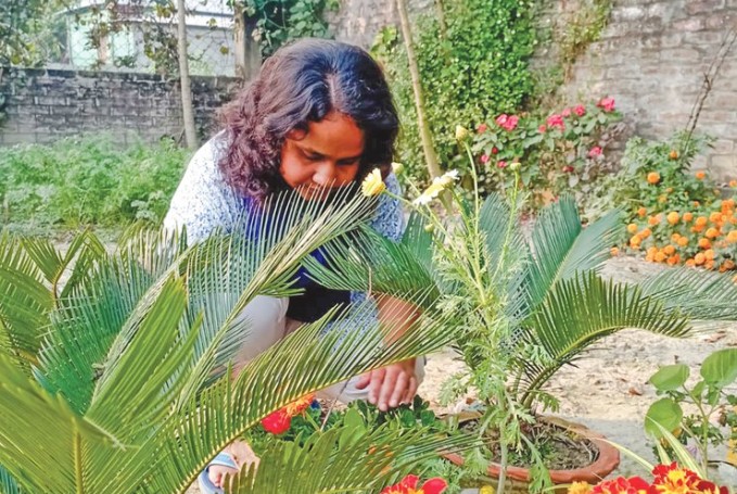 চন্দ্রিমাকে পথ দেখিয়েছে অনলাইন