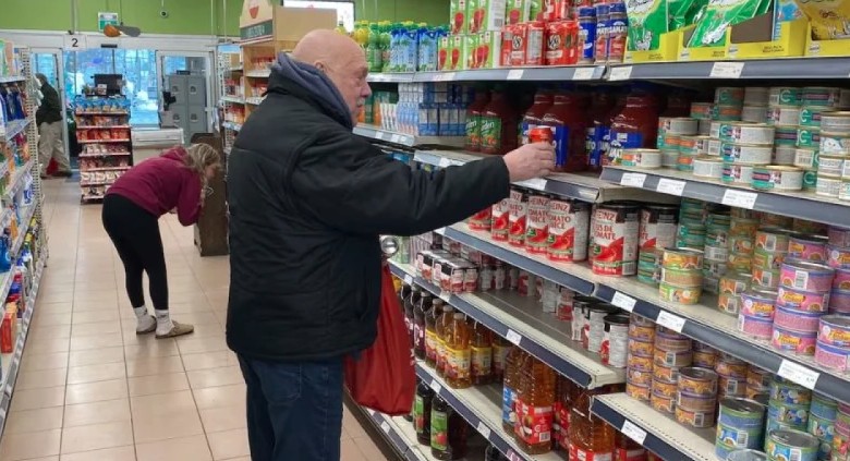 ইরান যুদ্ধের জেরে বিশ্বজুড়ে বাড়ছে ভোগ্যপণ্যের দাম