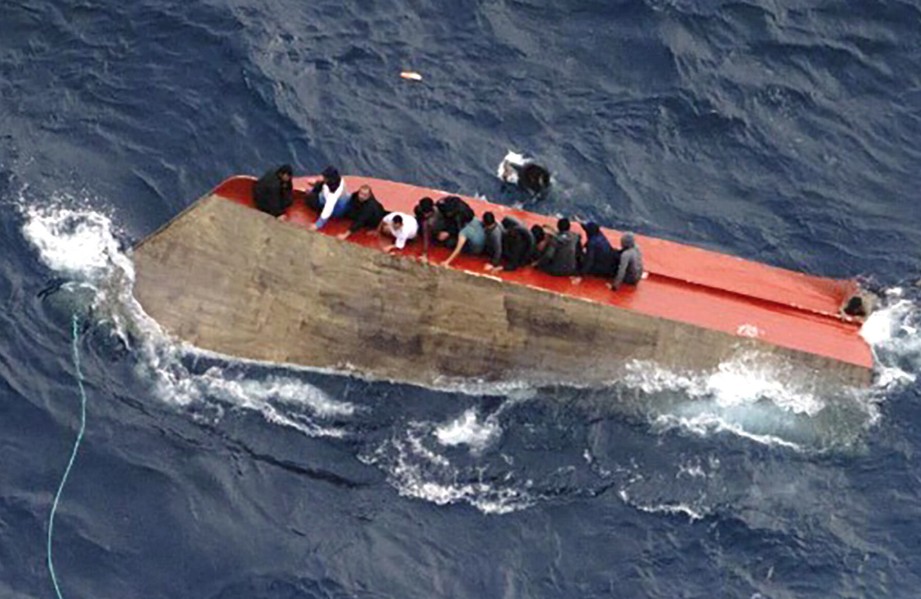 নৌযান ডুবে ভূমধ্যসাগরে  ৭০ অভিবাসনপ্রত্যাশী নিখোঁজ