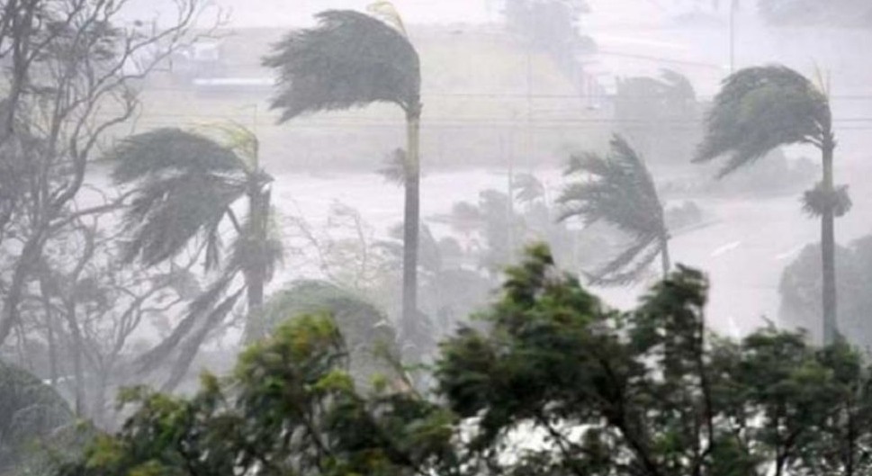 রাতের মধ্যে ১১ অঞ্চলে ৮০ কিলোমিটার বেগে ঝড়ের আভাস