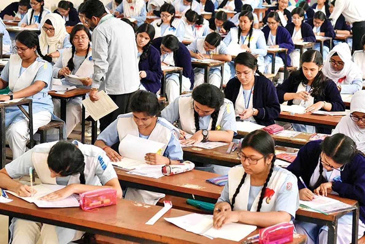 আজ থেকে শুরু এসএসসি ও সমমানের পরীক্ষা, বগুড়ায় কেন্দ্রের সংখ্যা বাড়লেও কমেছে শিক্ষার্থী 