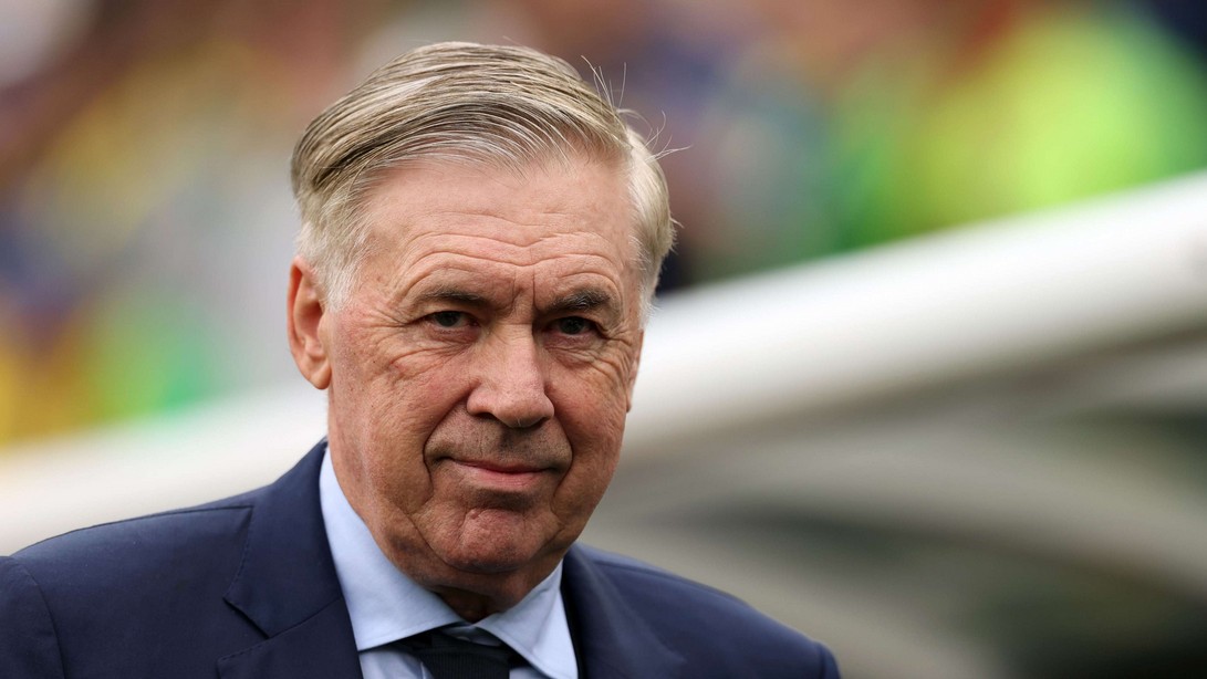 ব্রাজিলের সঙ্গে চুক্তির মেয়াদ বাড়ালেন আনচেলত্তি