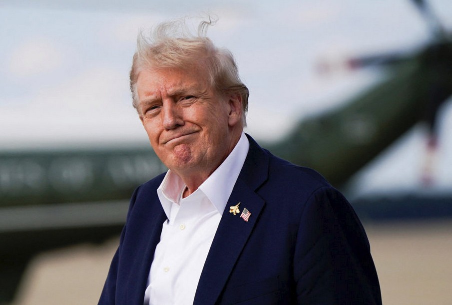 যুক্তরাষ্ট্রে জোরালো হচ্ছে ট্রাম্পকে ক্ষমতাচ্যুত করার দাবি 