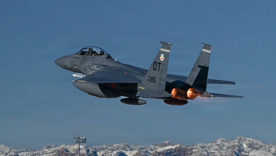 যেভাবে ইরান থেকে নিখোঁজ ক্রুকে বের করে আনল যুক্তরাষ্ট্র