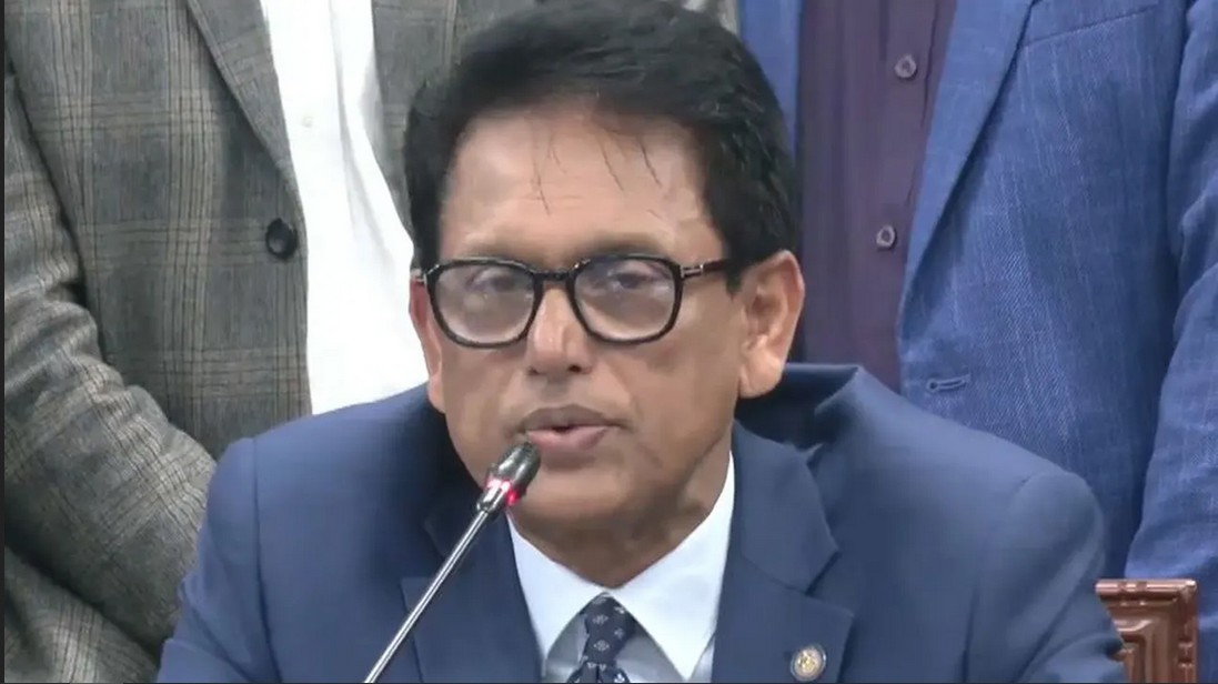 শিক্ষাপ্রতিষ্ঠানে অনলাইন-অফলাইন ক্লাস নিয়ে যা বললেন শিক্ষামন্ত্রী