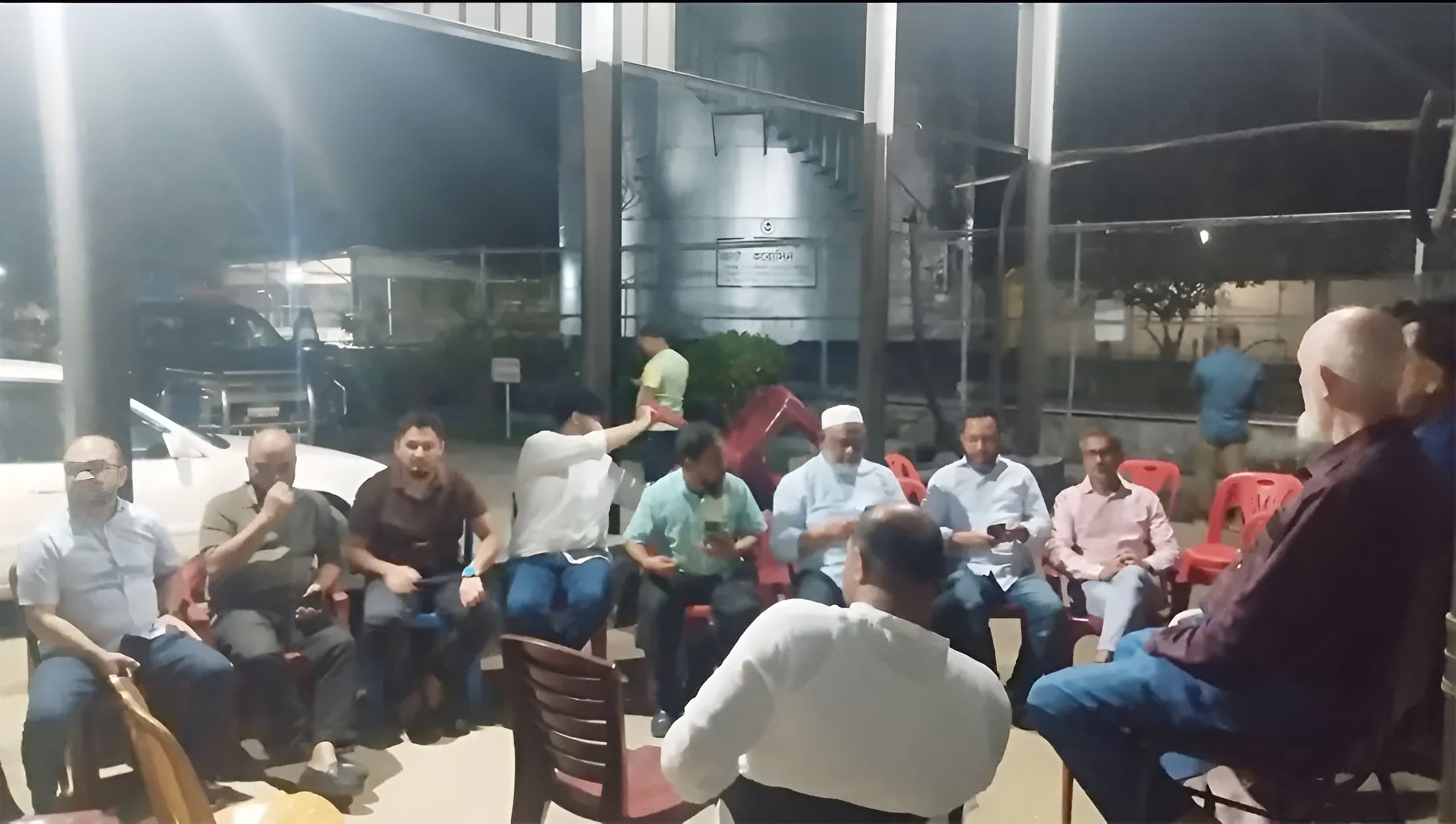 সিলেটে অনির্দিষ্টকালের জন্য তেল-সিএনজি বিক্রি বন্ধ ঘোষণা