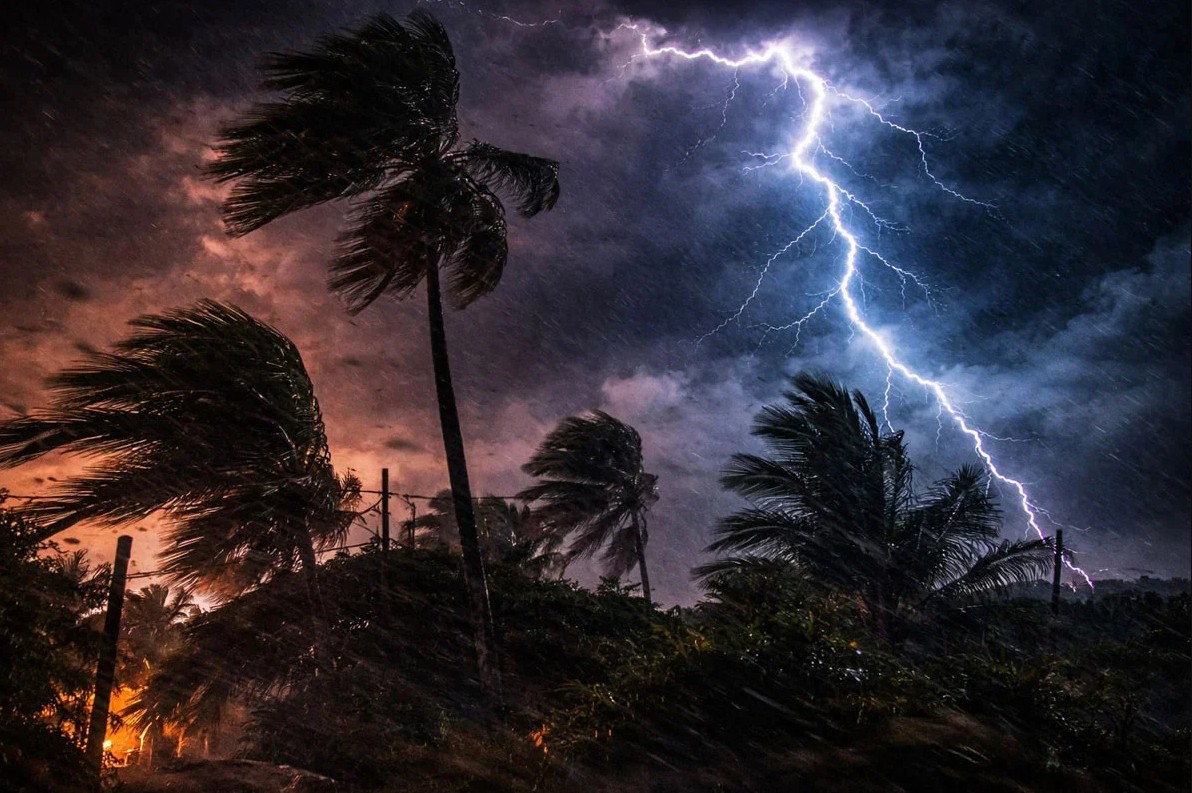 ৬০ কিমি বেগে দেশের ৮ অঞ্চলে ঝড়ের শঙ্কা