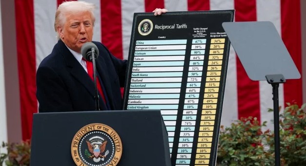 ইরানের কাছে অস্ত্র বিক্রি করলে ৫০ শতাংশ শুল্ক আরোপ: ট্রাম্প