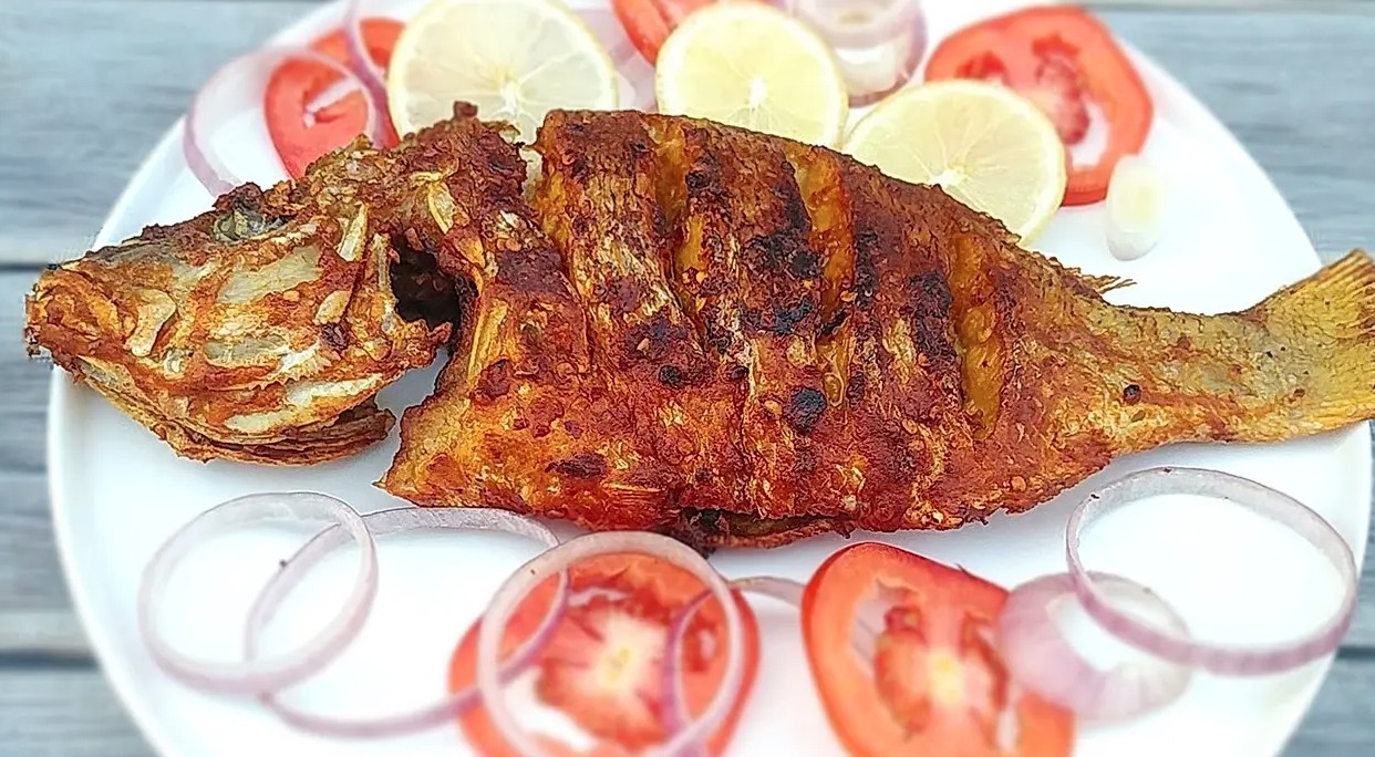 মাছ বেশি ভাজলে কি পুষ্টিগুণ নষ্ট হয়?