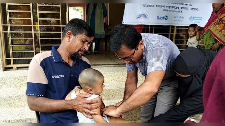 নেত্রকোনার আটপাড়ায় হামের বিশেষ টিকাদান কর্মসূচি শুরু, পাবে ১৭ হাজার শিশু