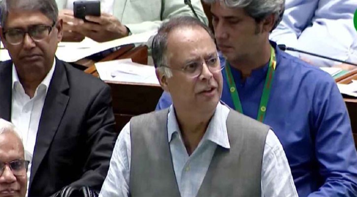 পেট্রোল পাম্পে দীর্ঘ লাইন আর নেই, লোডশেডিংও কমেছে: জ্বালানিমন্ত্রী