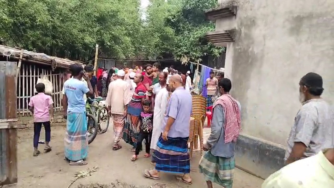 চুয়াডাঙ্গায় বজ্রপাতে শিক্ষার্থীসহ দুইজনের মৃত্যু
